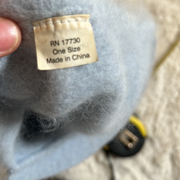 Cashmere/natural blend hat - Picture 6 of 6